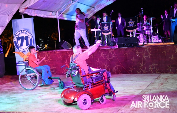 WAR VETERAN INMATES HONOURED BY COMMANDER OF THE AIR FORCE AT ‘MIHINDU SETH MEDURA’, ATTIDIYA